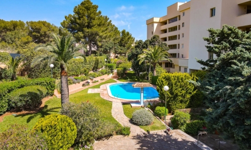 For Sale in Regal Apartments Cala Vinyas 3 Bedroom Property with Parking and Beach Access