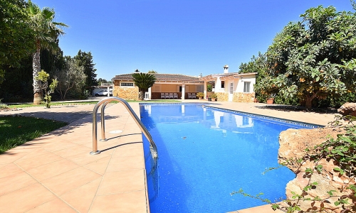 Santa Maria Charming 3 Bedroom Villa With Swimming Pool and Separate Guesthouse SOLD BY US