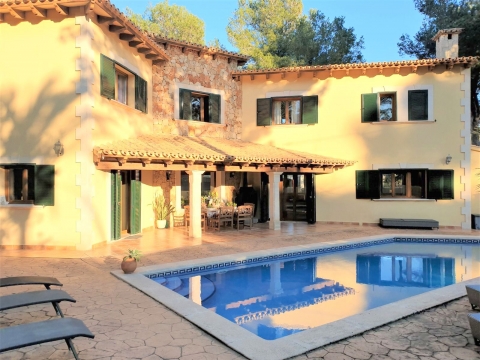 For Sale in El Toro / Port Adriano 4 Bedroom Mediterranean Style Villa With Pool