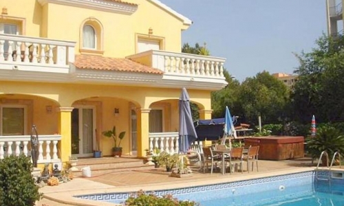Palmanova. Fabulous 6 Bedroom Villa With Pool