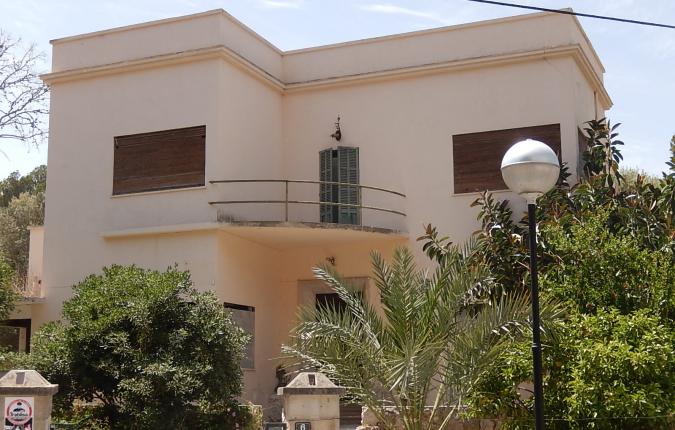 Illetes.REFORM OPPORTUNITY - 8 Bedroom Villa In Excellent Location With 11 Shop Units