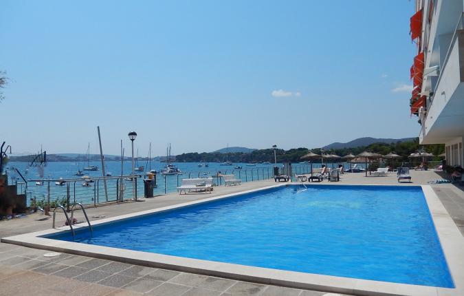 Newly Renovated To High Standard Beach Apartment with Sea View Swimming Pool and Parking