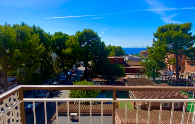 Portals Nous - 3 Bedroom Apartment With Partial Sea Views