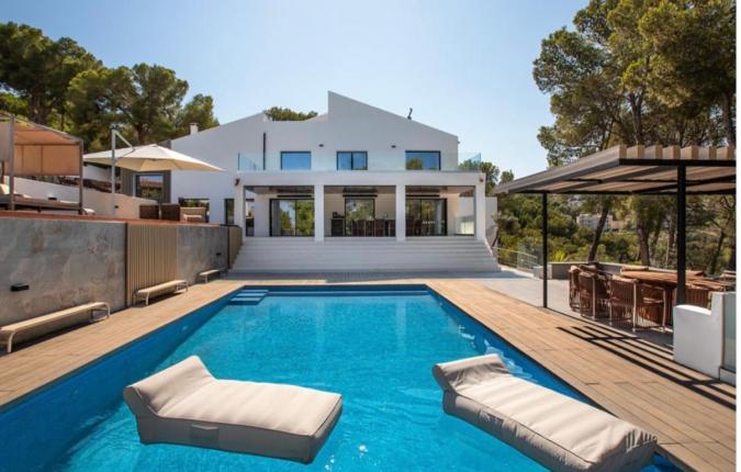 FOR RENT - Cas Catala : 5 Bedroom Luxury Villa With Pool
