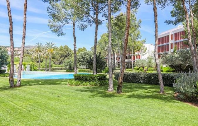 Bendinat. Es Pinar - Fabulous 2 Bedroom Luxury  Apartment